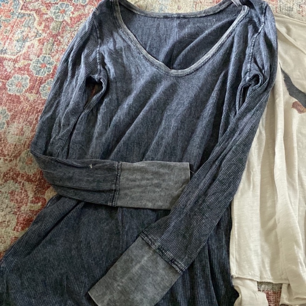Free People long sleeve tops